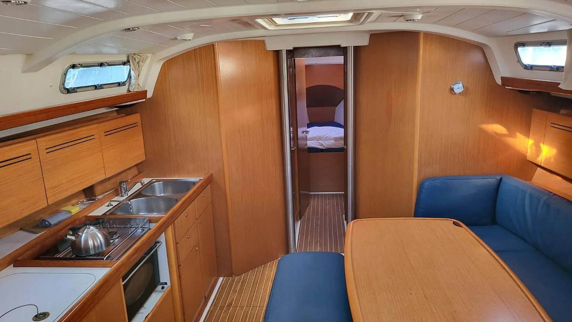 Botel Velero Beneteau Cyclades 43.4 Hotel Palma de Mallorca