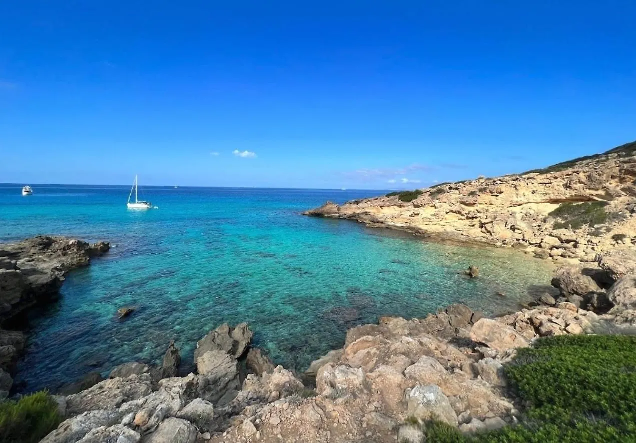 Velero Beneteau Cyclades 43.4 Hotel Palma de Mallorca Botel